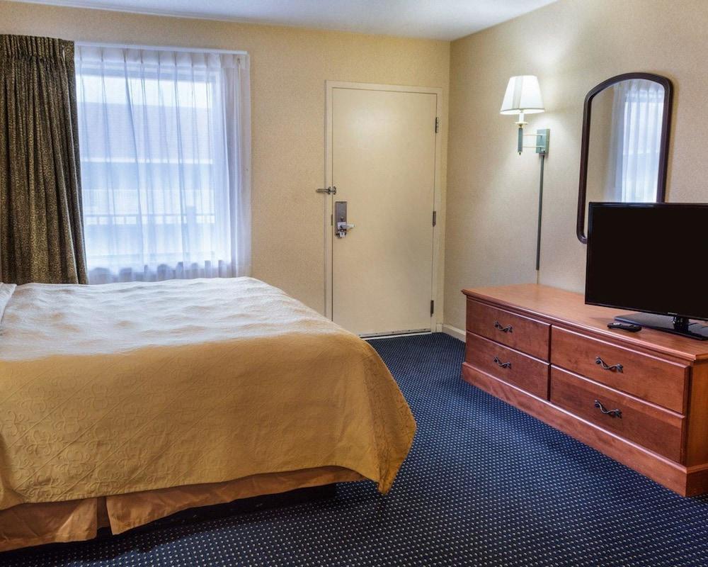 Quality Inn Little Creek Вирджиния-Бич Экстерьер фото
