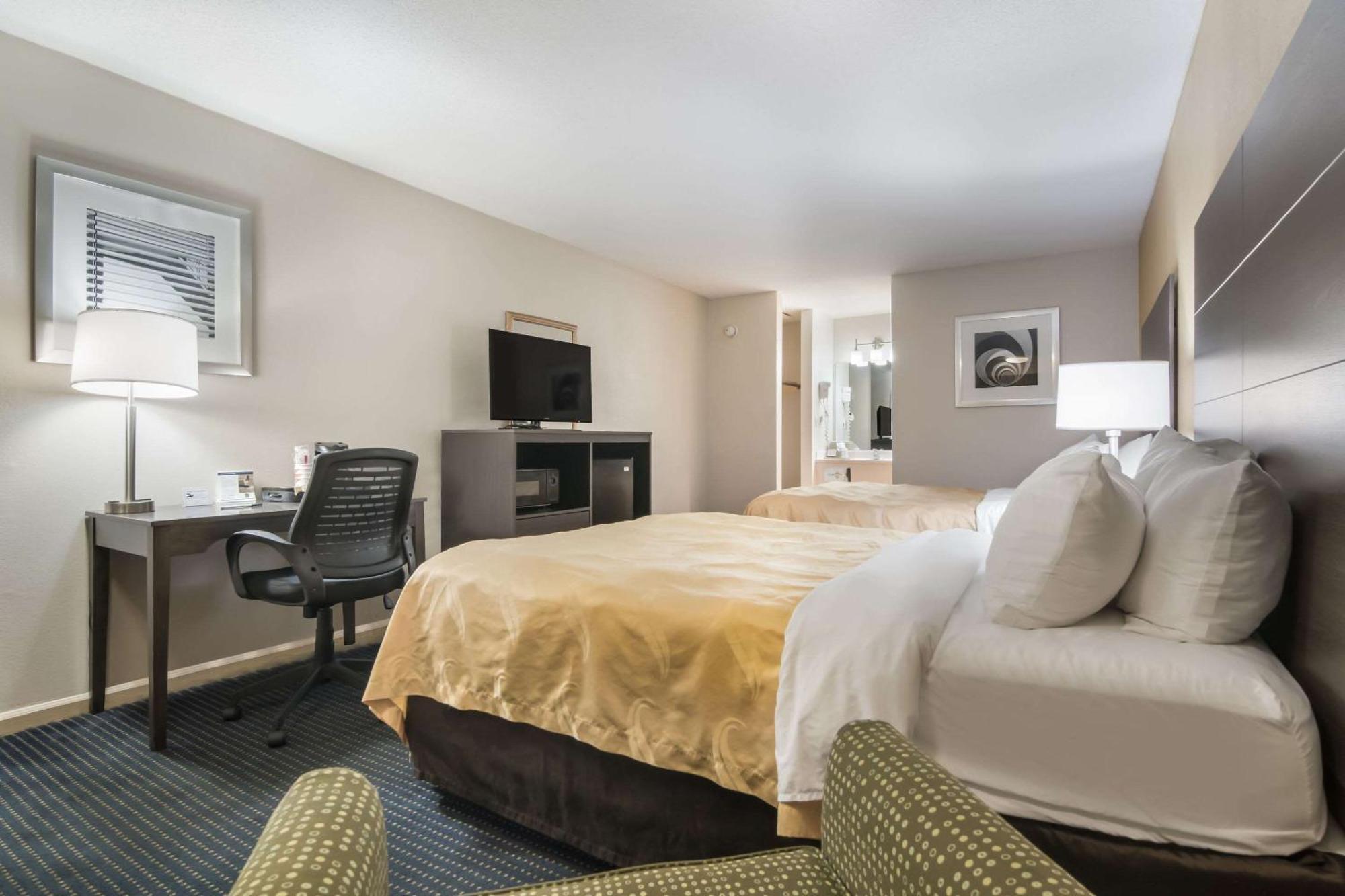 Quality Inn Little Creek Вирджиния-Бич Экстерьер фото
