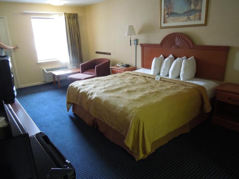 Quality Inn Little Creek Вирджиния-Бич Экстерьер фото