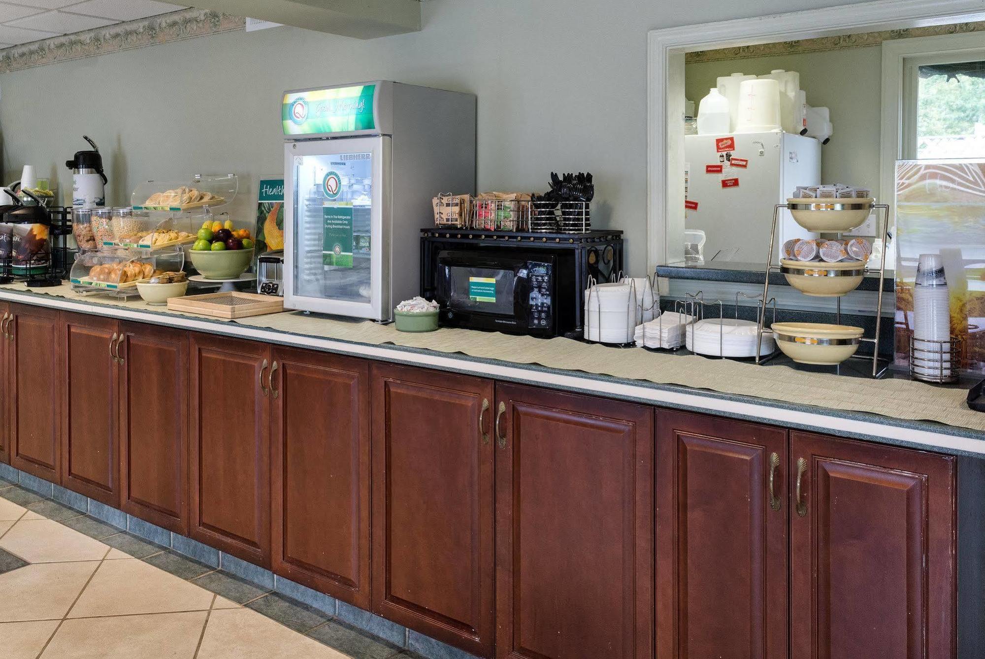 Quality Inn Little Creek Вирджиния-Бич Экстерьер фото